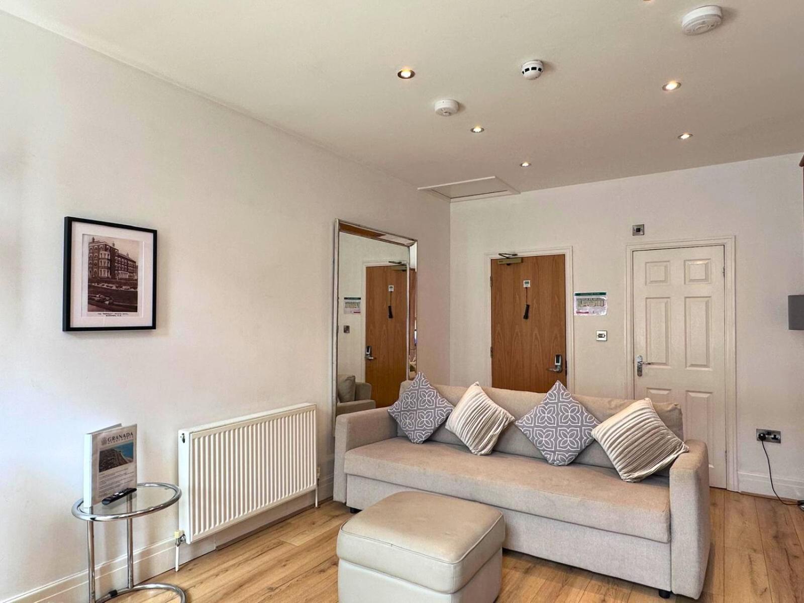 Granada Apartments Berkeley Апартаменты *
