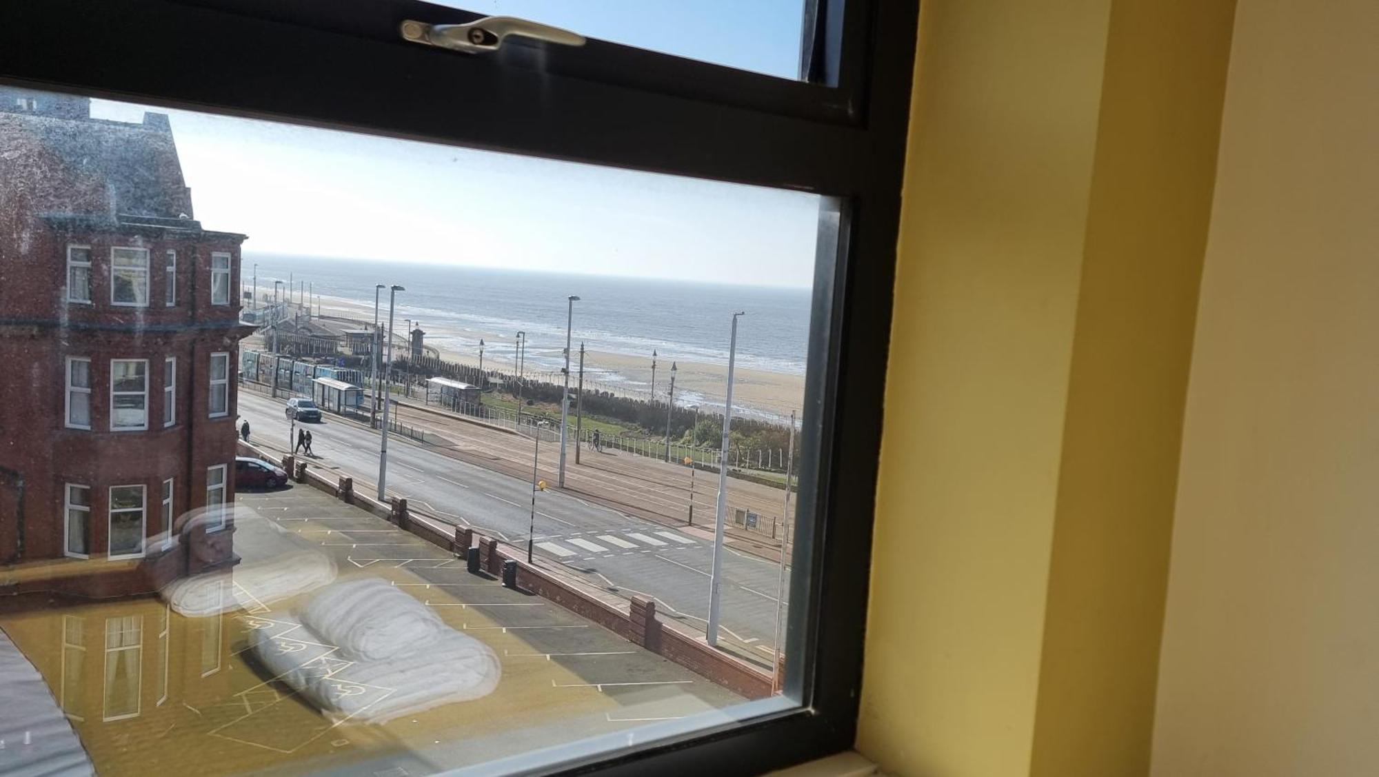 Apartment Granada Berkeley Blackpool