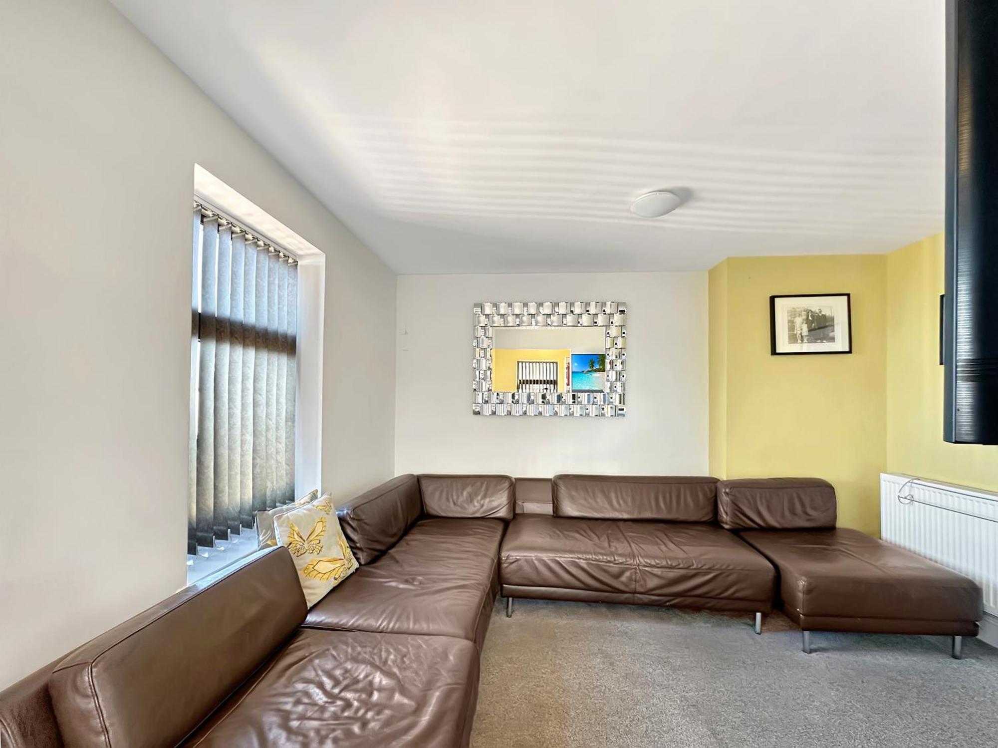 Granada Apartments Berkeley Блэкпул